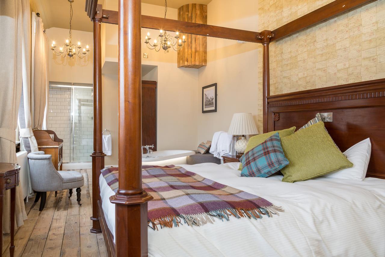 The Bull Hotel Olney 外观 照片