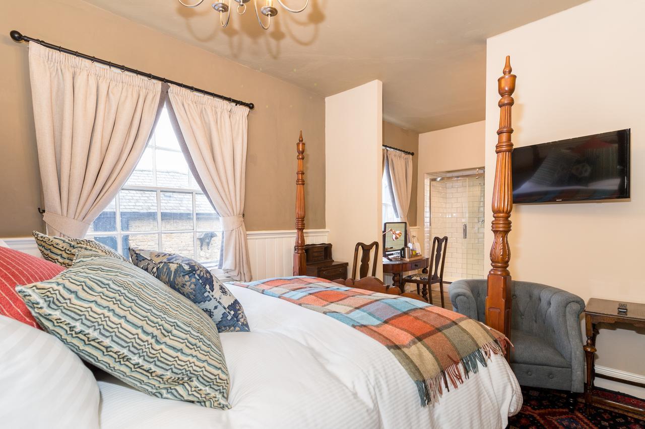 The Bull Hotel Olney 外观 照片