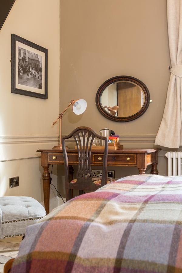 The Bull Hotel Olney 外观 照片