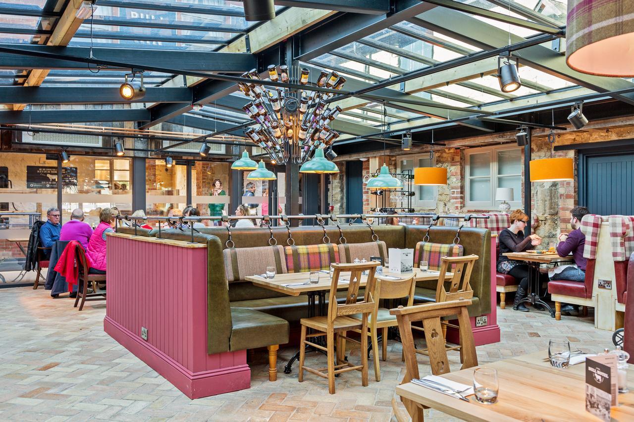 The Bull Hotel Olney 外观 照片