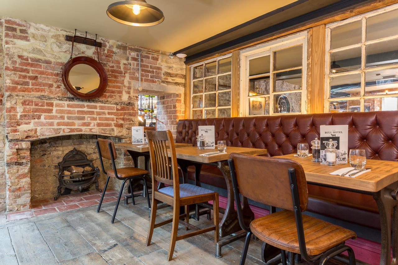The Bull Hotel Olney 外观 照片